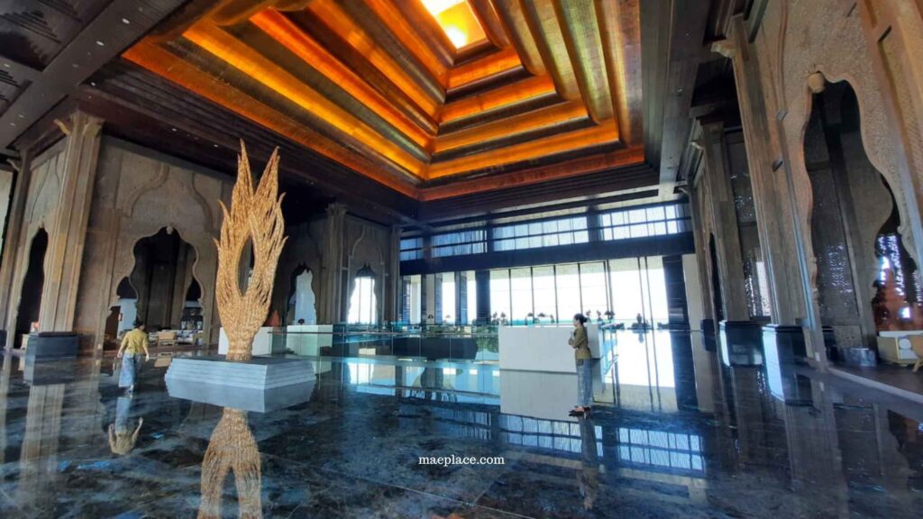Lobi Hotel Apurva Kempiski