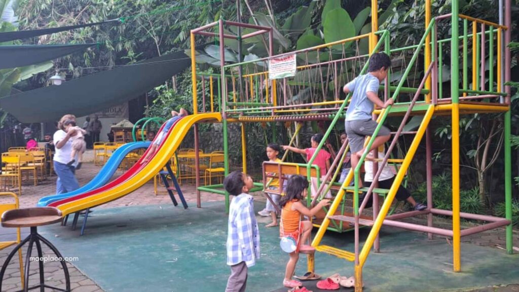 area bermain anak