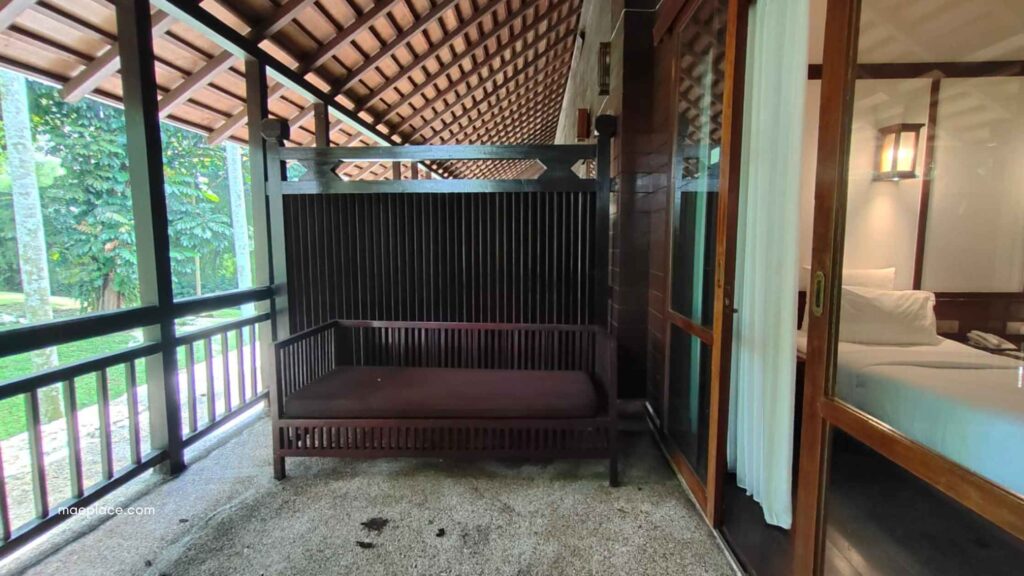 balkon kamar hotel