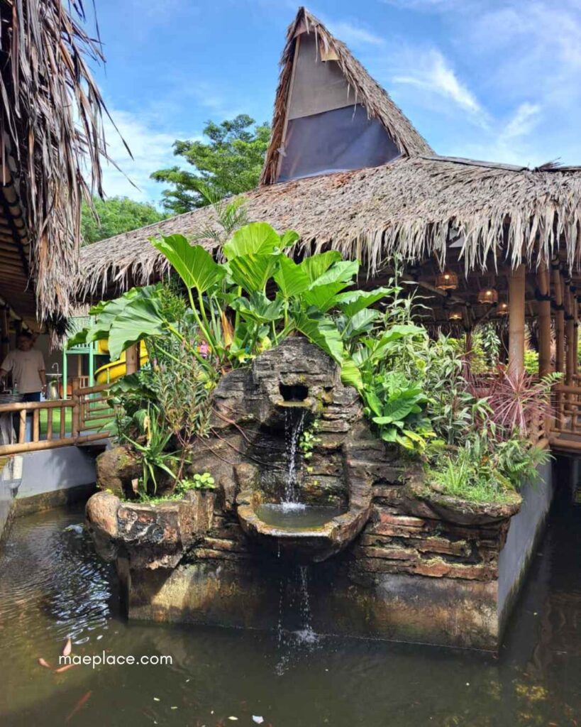 Kolam Ikan di Resto BSD